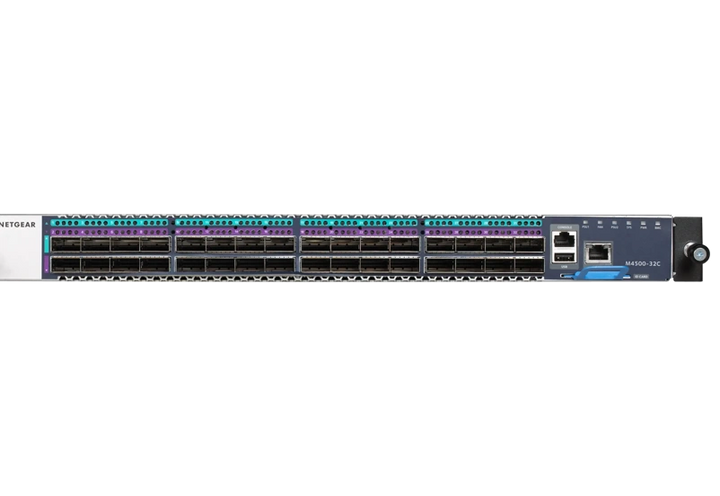 NETGEAR M4500-32C CSM4532 - front